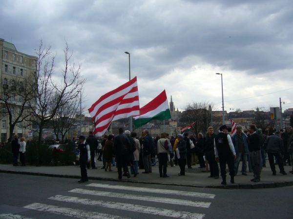album/20090328/jobbik1.jpg